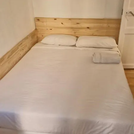 Etonnant Voyageur - Gare&tnb A 100 M - 4 Personnes Apartment