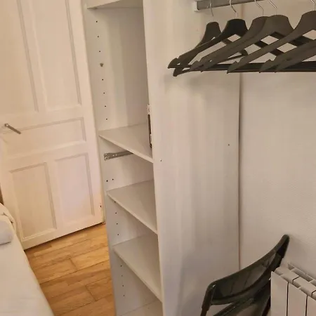 Etonnant Voyageur - Gare&tnb A 100 M - 4 Personnes Apartment